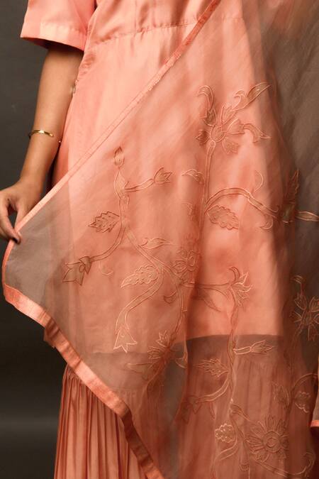 Buy Jasmine Bains Peach Organza, Twill Scoop Neck Straight Kurta Gharara Set Online at Aza Fashions Buy_Jasmine Bains_Peach Organza, Twill Scoop Neck Straight Kurta Gharara Set _Online_at_Aza_Fashions