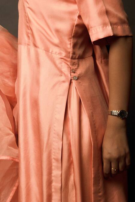 Jasmine Bains Peach Organza, Twill Scoop Neck Straight Kurta Gharara Set Online at Aza Fashions Jasmine Bains_Peach Organza, Twill Scoop Neck Straight Kurta Gharara Set _Online_at_Aza_Fashions