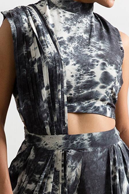 Bohame_White Crepe Band Irene Pre-draped Saree Set _Online_at_Aza_Fashions