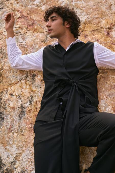 Shop_Dash And Dot_Black 2% Lycra, 35% Viscose, 63% Polyester Sleeveless Tie-up Jacket Set_Online_at_Aza_Fashions