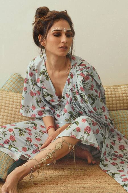 Buy Pasha India Blue Linen Floral, Stripes V Neck Printed Draped Kaftan Online at Aza Fashions Buy_Pasha India_Blue Linen Floral, Stripes V Neck Printed Draped Kaftan _Online_at_Aza_Fashions