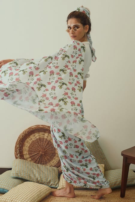 Pasha India Blue Linen Floral, Stripes Peter Pan Collar Pre-draped Saree With Blouse Online at Aza Fashions Pasha India_Blue Linen Floral, Stripes Peter Pan Collar Pre-draped Saree With Blouse _Online_at_Aza_Fashions