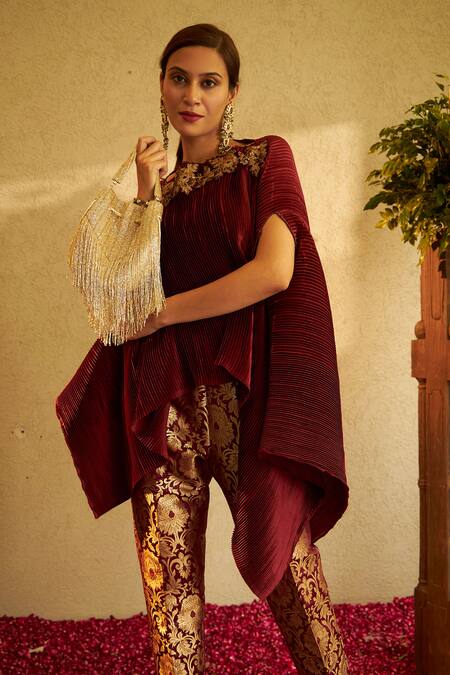 Tasuvure Indes Maroon Brocade, Pleated Floral, Sequin Square Divine Embroidered Cape And Pant Set at Aza Fashions Tasuvure Indes_Maroon Brocade, Pleated Floral, Sequin Square Divine Embroidered Cape And Pant Set_at_Aza_Fashions