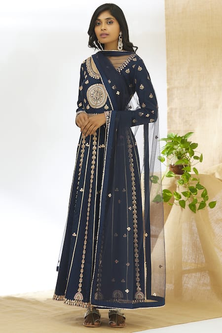 Aariyana Couture Blue Muslin Round Embroidered Anarkali Set 