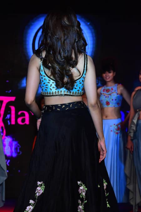 Shop_Shloka Sudhakar_Black Raw Silk V Neck Embroidered Lehenga Set _at_Aza_Fashions