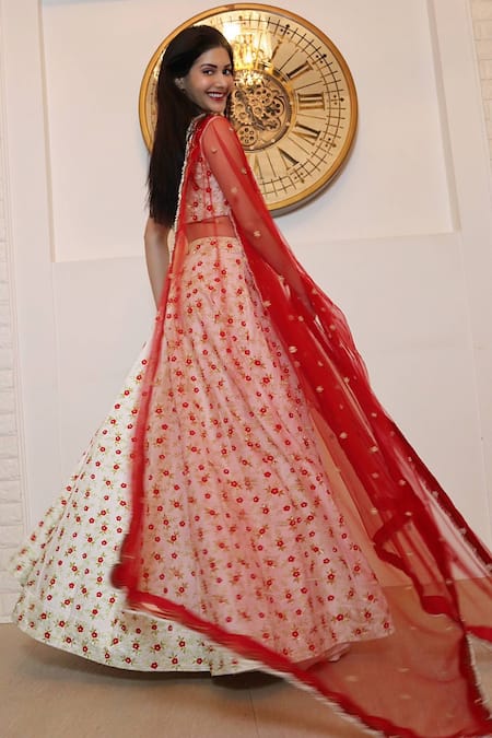 Shop_Shloka Sudhakar_White Chambray V Neck Embroidered Bridal Lehenga Set _at_Aza_Fashions