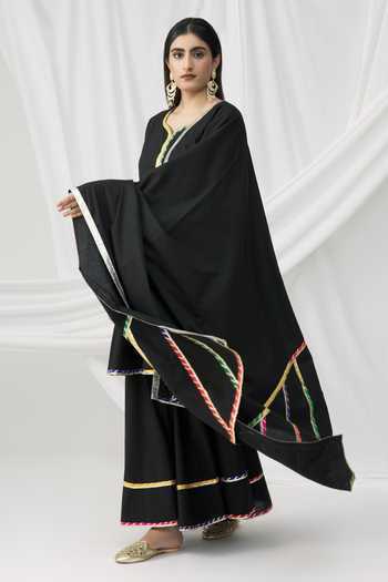 Black Checkered Gold Printed 3/4Th Sleeve Chinese Collared Button Detailing Kurta With Solid Sharara