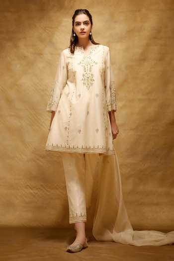 Buy_Bunka_White Cotton Silk Embroidered Kurta Set_Online_at_Aza_Fashions