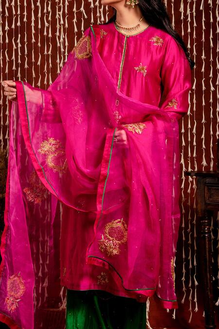 Shop_Chandbari_Fuchsia Kurta And Palazzo Chanderi Embroidery Zardozi Round Set _Online_at_Aza_Fashions