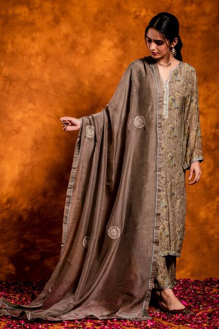 Chandbari_Grey Kurta And Palazzo Chanderi Printed Floral Notched Set_Online_at_Aza_Fashions