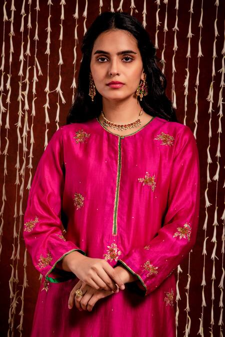 Chandbari_Fuchsia Kurta And Palazzo Chanderi Embroidery Zardozi Round Set _at_Aza_Fashions
