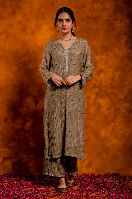 Buy_Chandbari_Grey Kurta And Palazzo Chanderi Printed Floral Notched Set_Online_at_Aza_Fashions