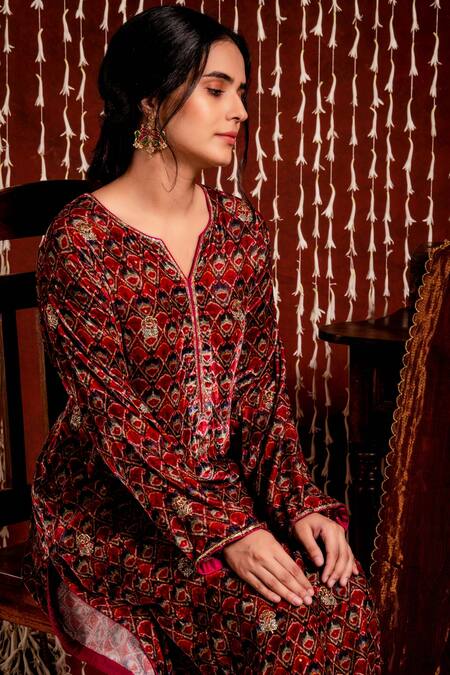 Shop_Chandbari_Maroon Kurta Silk Velvet Printed Ikat Notched Set_Online_at_Aza_Fashions