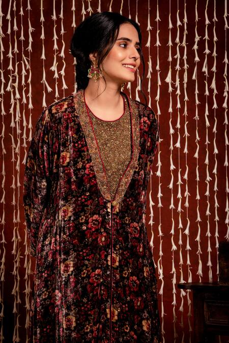 Chandbari Grey Jacket Silk Velvet Printed Floral Jacket Open And Pant Set at Aza Fashions Chandbari_Grey Jacket Silk Velvet Printed Floral Jacket Open And Pant Set_at_Aza_Fashions