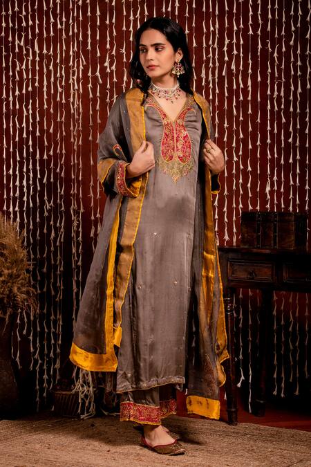 Shop_Chandbari_Grey Kurta And Pant Modal Satin Embroidery Dori V Neck Paisley Set_Online_at_Aza_Fashions