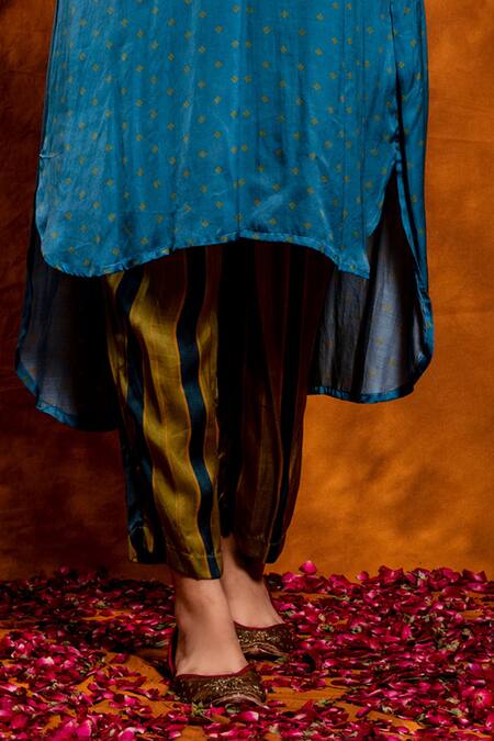 Chandbari_Blue Modal Satin Printed Geometric Round Kurta And Pant Set_at_Aza_Fashions