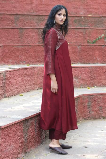 Chambray & Co._Maroon Vegan Silk Mandarin Collar Kurta And Pant Set_Online_at_Aza_Fashions