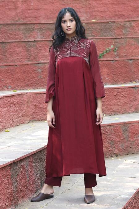Buy_Chambray & Co._Maroon Vegan Silk Mandarin Collar Kurta And Pant Set_Online_at_Aza_Fashions