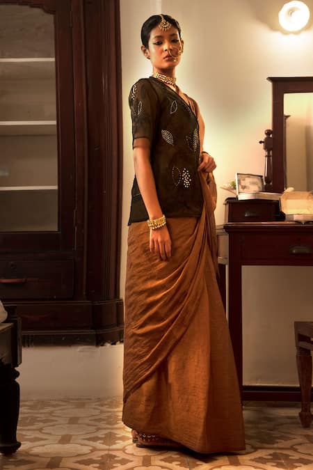 Chambray & Co. Tissue, Organza And Handwoven Cotton Hoor Embroidered Saree With Jacket Online at Aza Fashions Chambray & Co._Tissue, Organza And Handwoven Cotton Hoor Embroidered Saree With Jacket_Online_at_Aza_Fashions