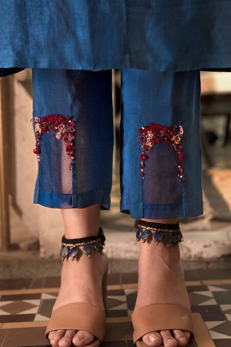 Chambray & Co._Blue Silk Organza, Linen Georgette Thread, Glass Anessa Embroidered Kurta Set_at_Aza_Fashions