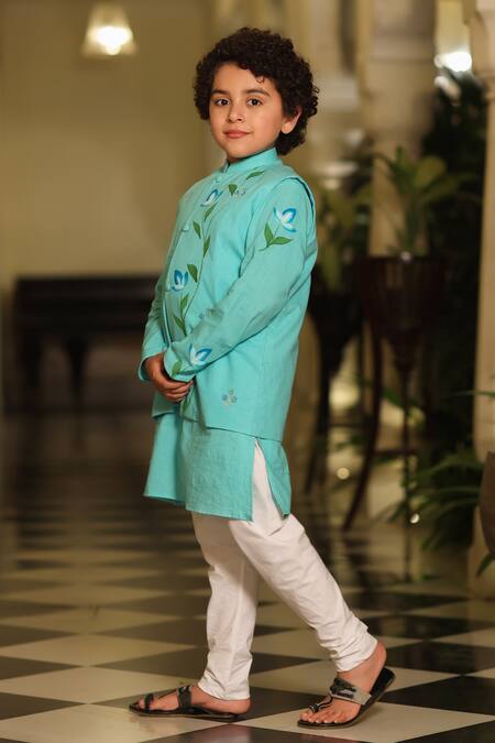Cute Couture_Blue Cotton Embroidery Turquoise Floral Bundi And Kurta Set _Online_at_Aza_Fashions