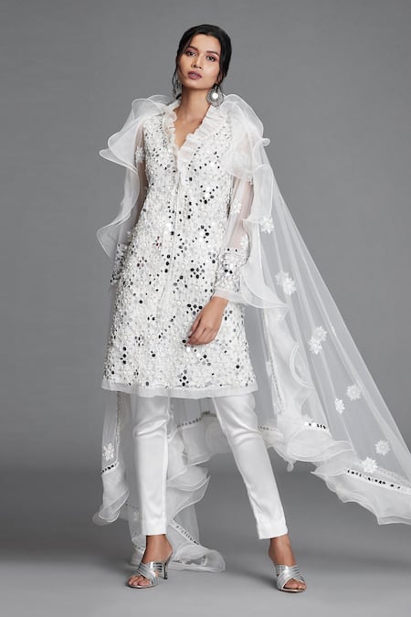 Cherie D White Silk, Organza, Tulle V Neck Embroidered Kurta Set Online at Aza Fashions Cherie D_White Silk, Organza, Tulle V Neck Embroidered Kurta Set _Online_at_Aza_Fashions