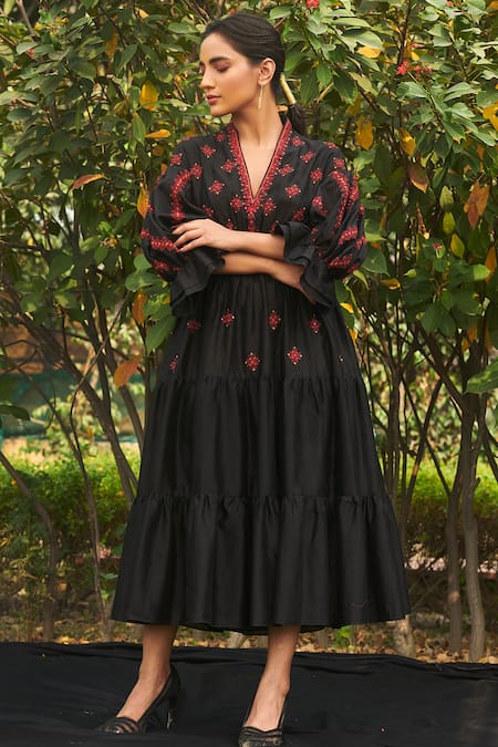 Chandrima Black Chanderi V Neck Tiered Midi Dress 