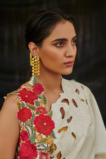 Chandrima_White Chanderi Cutwork Saree _Online_at_Aza_Fashions