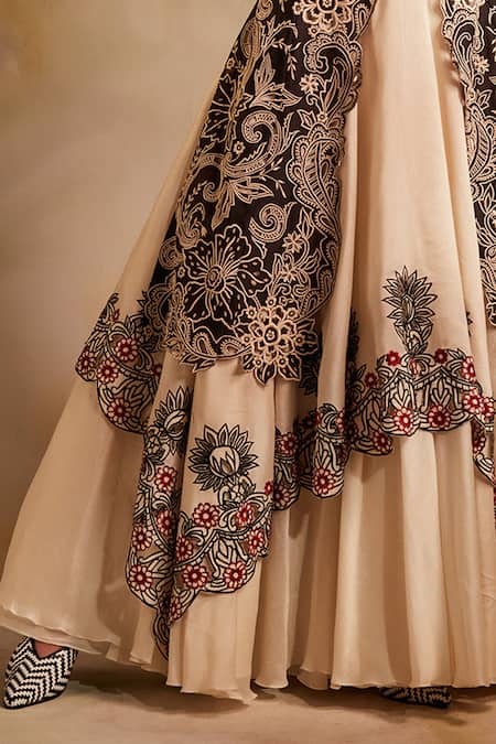 Chandrima_White Chanderi Layered Lehenga _Online_at_Aza_Fashions