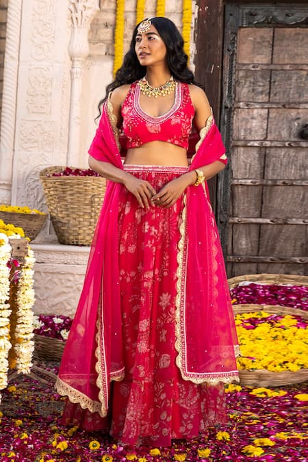 Chhavvi Aggarwal_Pink Organza Floral Motifs, Sequin Work, Beads Leaf Neck Print Lehenga Set _Online_at_Aza_Fashions
