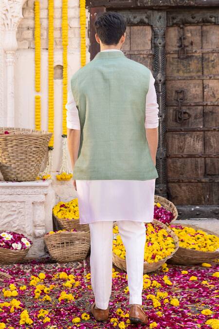 Shop Chhavvi Aggarwal Peach Matka Silk, Chanderi And Glaze Band Collar Jacket & Kurta Set at Aza Fashions Shop_Chhavvi Aggarwal_Peach Matka Silk, Chanderi And Glaze Band Collar Jacket & Kurta Set _at_Aza_Fashions