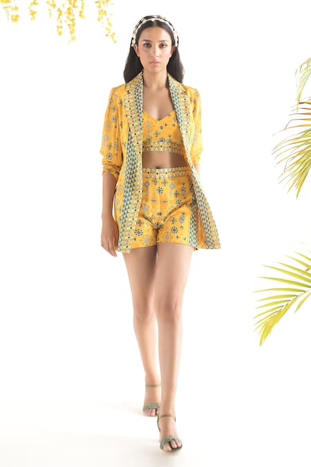 Buy_Chhavvi Aggarwal_Yellow Crepe Geometric Print Lapel Collar Jacket Shorts Set _Online_at_Aza_Fashions
