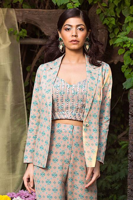 Chhavvi Aggarwal Beige Top Sweetheart Blazer Lapel Printed Suit Set Online at Aza Fashions Chhavvi Aggarwal_Beige Top Sweetheart Blazer Lapel Printed Suit Set _Online_at_Aza_Fashions