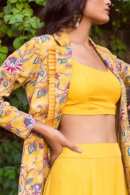 Shop Chhavvi Aggarwal Yellow Organza, Crepe Top Scoop Blazer Lapel Printed Suit Set Online at Aza Fashions Shop_Chhavvi Aggarwal_Yellow Organza, Crepe Top Scoop Blazer Lapel Printed Suit Set _Online_at_Aza_Fashions