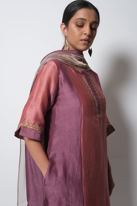 Shop Bhavik Shah Purple Kurta Handwoven Chanderi Dupatta Chanderi Pant Cotton Set Online at Aza Fashions Shop_Bhavik Shah_Purple Kurta Handwoven Chanderi Dupatta Chanderi Pant Cotton Set _Online_at_Aza_Fashions