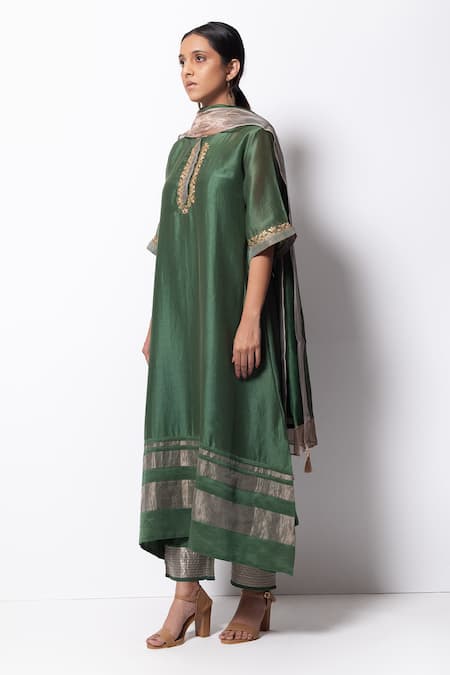 Buy_Bhavik Shah_Green Kurta Handwoven Chanderi  Dupatta Chanderi Pant Cotton Set _Online_at_Aza_Fashions