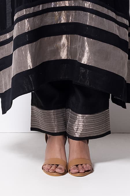 Bhavik Shah Black Kurta Handwoven Chanderi Dupatta Chanderi Pant Cotton Set at Aza Fashions Bhavik Shah_Black Kurta Handwoven Chanderi Dupatta Chanderi Pant Cotton Set _at_Aza_Fashions