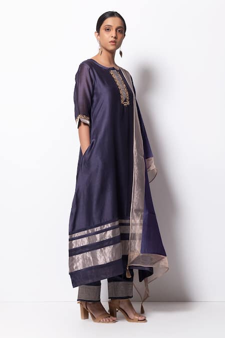 Bhavik Shah Grey Kurta Handwoven Chanderi Dupatta Chanderi Pant Cotton Set Online at Aza Fashions Bhavik Shah_Grey Kurta Handwoven Chanderi Dupatta Chanderi Pant Cotton Set _Online_at_Aza_Fashions