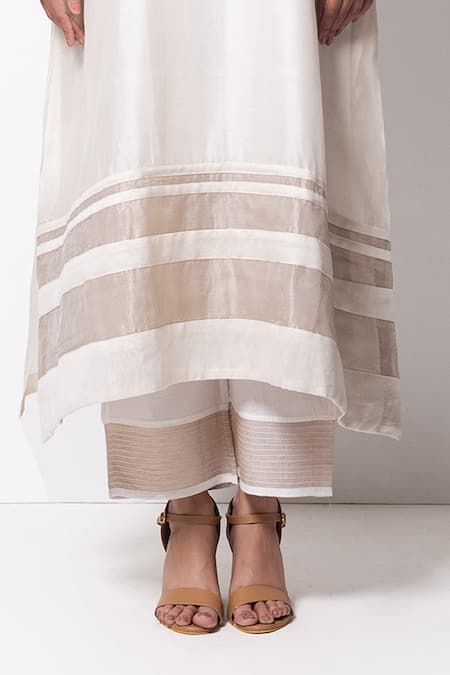 Bhavik Shah White Kurta Handwoven Chanderi Dupatta Chanderi Pant Cotton Set at Aza Fashions Bhavik Shah_White Kurta Handwoven Chanderi Dupatta Chanderi Pant Cotton Set _at_Aza_Fashions