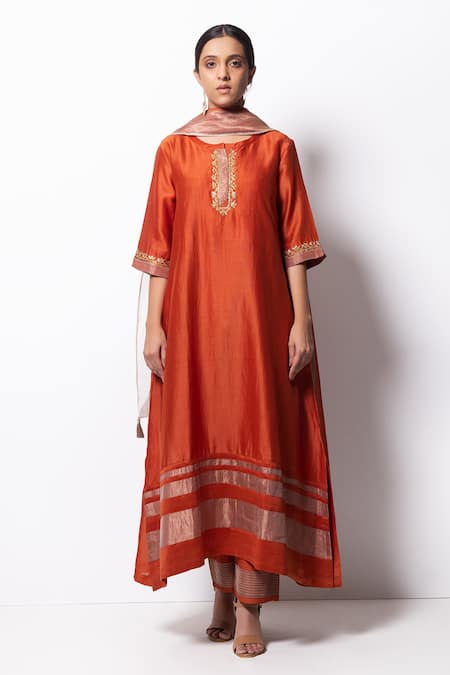 Bhavik Shah Orange Kurta Handwoven Chanderi Silk Embroidered Zardozi Round Set 