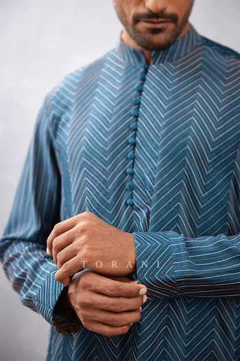 Buy_Torani_Blue Handwoven Chanderi Pintuck Neelam Zayd Kurta Set_Online_at_Aza_Fashions