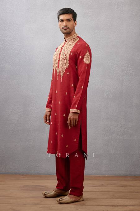 Torani Red Viscose Raw Silk Dori Gudhal Balochi Work Kurta Set Online at Aza Fashions Torani_Red Viscose Raw Silk Dori Gudhal Balochi Work Kurta Set _Online_at_Aza_Fashions