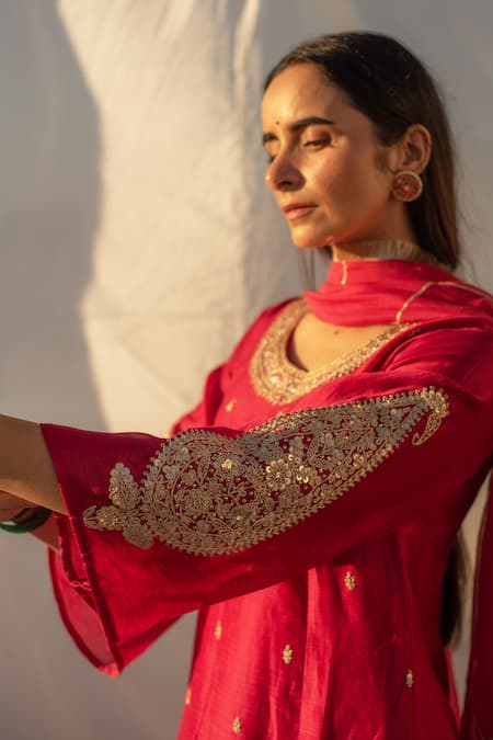 Apeksha Jain Label_Red Marori , Gota Patti Round Hand Embroidered Anarkali Set _Online_at_Aza_Fashions