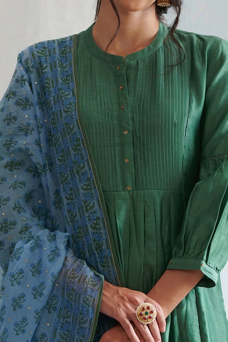 Buy_Weaver Story_Green Lining Cotton, Pure Chanderi Block Print, Sequin Handloom Kurta Set_Online_at_Aza_Fashions