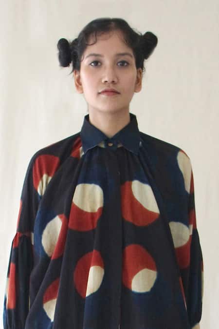 Chambray & CO. Blue 100% Organic Cotton Straight Collar Printed Tunic And Pant Set at Aza Fashions Chambray & CO._Blue 100% Organic Cotton Straight Collar Printed Tunic And Pant Set _at_Aza_Fashions