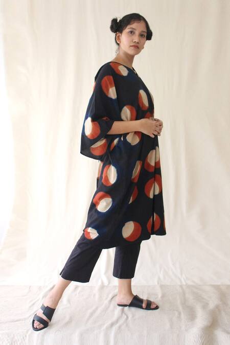 Chambray & CO._Blue 100% Organic Cotton V Neck Printed Kaftan And Pant Set _Online_at_Aza_Fashions