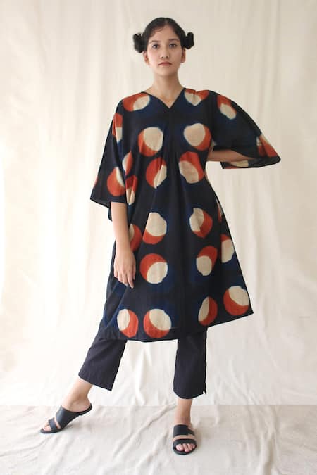 Buy_Chambray & CO._Blue 100% Organic Cotton V Neck Printed Kaftan And Pant Set _Online_at_Aza_Fashions