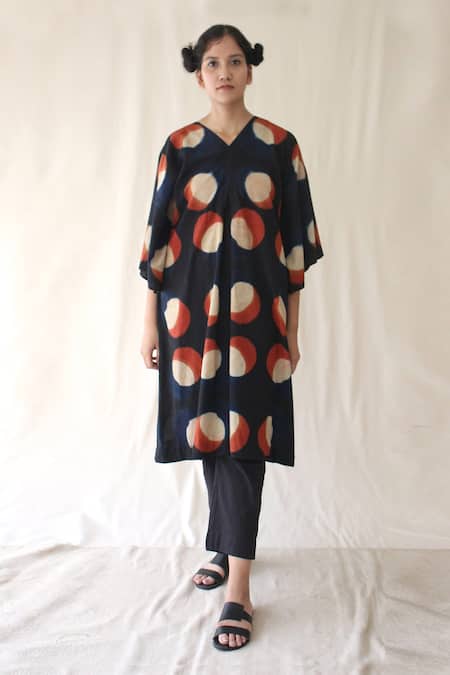 Shop_Chambray & CO._Blue 100% Organic Cotton V Neck Printed Kaftan And Pant Set _Online_at_Aza_Fashions