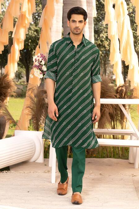 Chhavvi Aggarwal_Green Crepe, Gingham, Cotton Floral Stripe Print Kurta Set _Online_at_Aza_Fashions
