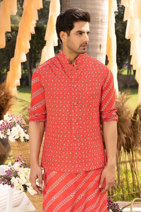 Chhavvi Aggarwal Red Crepe, Cotton Tulip Motif Print Bundi Kurta Set Online at Aza Fashions Chhavvi Aggarwal_Red Crepe, Cotton Tulip Motif Print Bundi Kurta Set _Online_at_Aza_Fashions